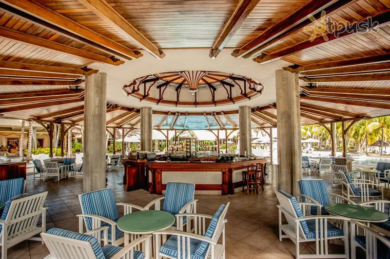 Фото отеля Shandrani Beachcomber Resort & Spa 5* о. Маврикий Маврикий бары и рестораны