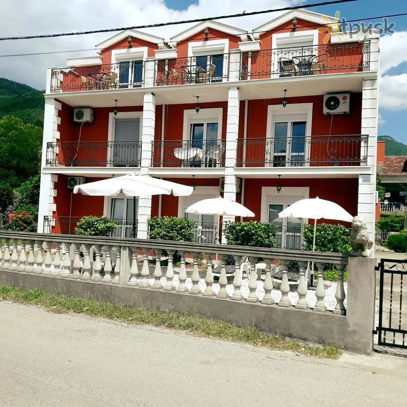Фото отеля Markovic Tiv Villas 3* Тиват Черногория экстерьер и бассейны