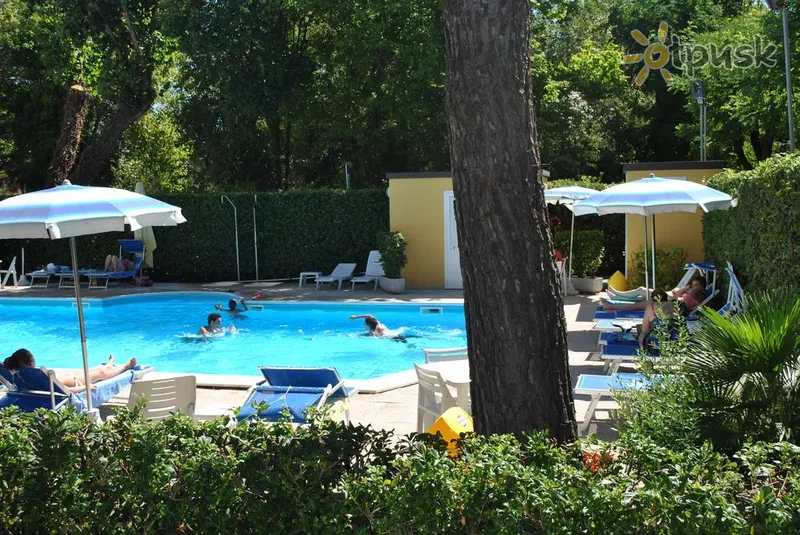 Фото отеля Bahama Hotel 3* Rimini Itālija ārpuse un baseini