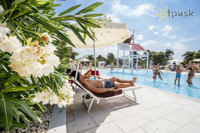 Фото отеля Zaton Holiday Resort 4* Zadaras Kroatija išorė ir baseinai