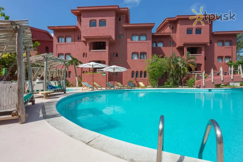 Фото отеля Selina Cancun Laguna 3* Канкун Мексика экстерьер и бассейны