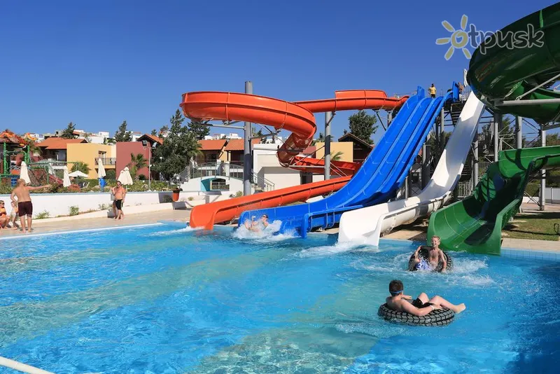 Фото отеля Aqua Sol Holiday Village Water Park Resort 4* Пафос Кипр аквапарк, горки