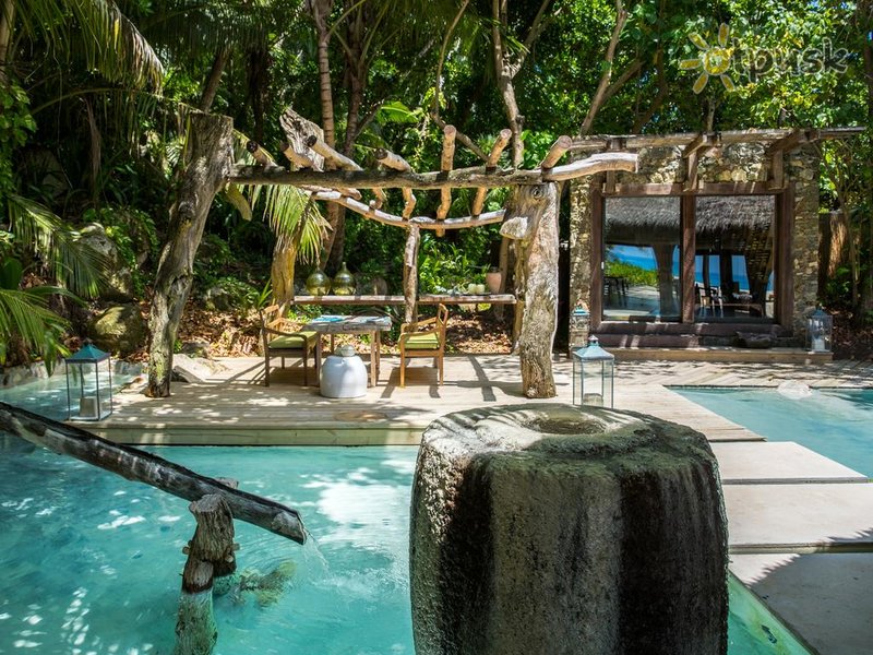 Фото отеля North Island Resort 5* о. Норт Сейшельские о-ва экстерьер и бассейны