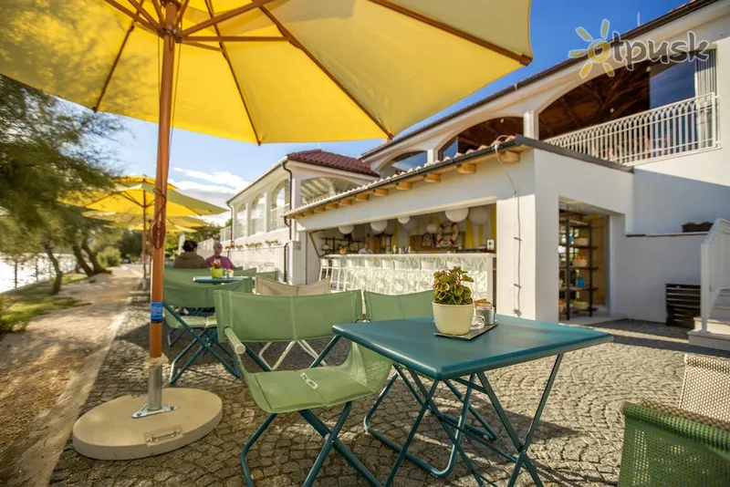 Фото отеля Amadria Park Camping Trogir 3* Trogira Horvātija bāri un restorāni