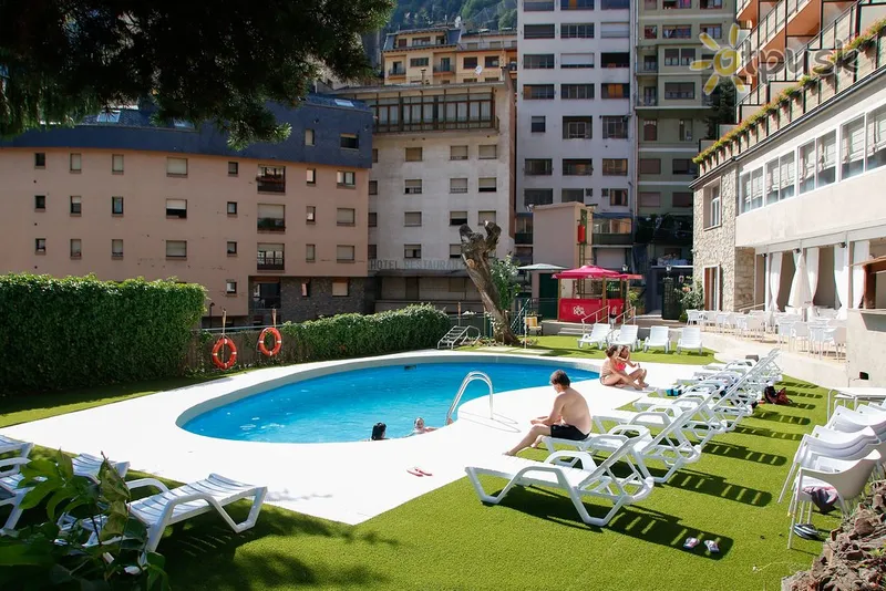 Фото отеля Unike Artic Hotel 3* Андорра Ла Велья Андорра екстер'єр та басейни