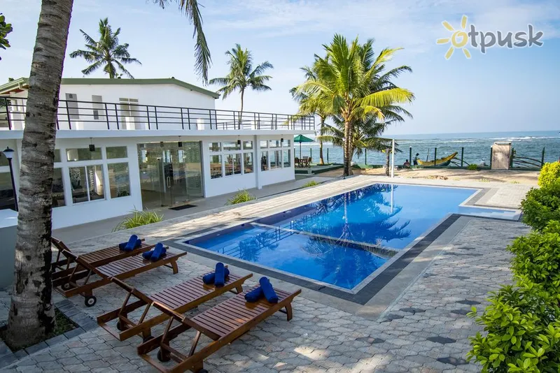 Фото отеля Manara Beach 4* Берувела Шрі Ланка екстер'єр та басейни