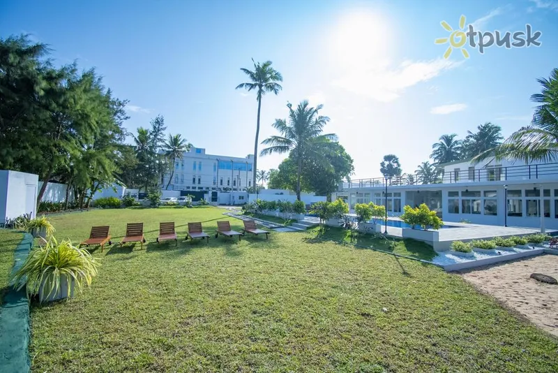 Фото отеля Manara Beach 4* Берувела Шрі Ланка екстер'єр та басейни