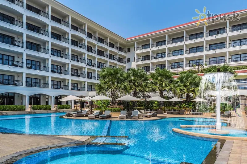 Фото отеля Courtyard by Marriott Siem Reap Resort 5* Сієм Рієп Камбоджа екстер'єр та басейни