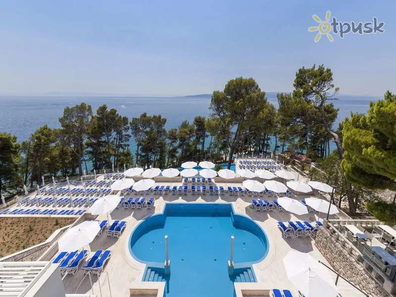 Фото отеля Bluesun Berulia Hotel 5* Brela Horvātija ārpuse un baseini