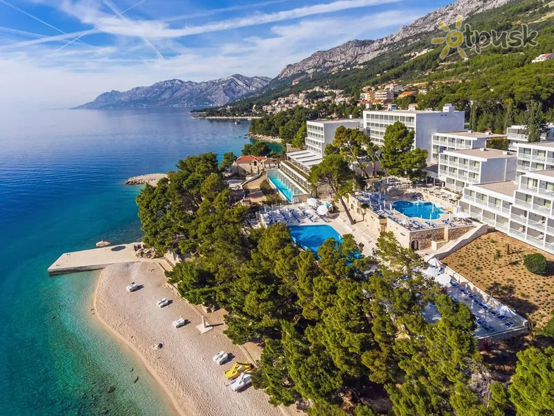 Фото отеля Bluesun Berulia Hotel 5* Brela Kroatija išorė ir baseinai