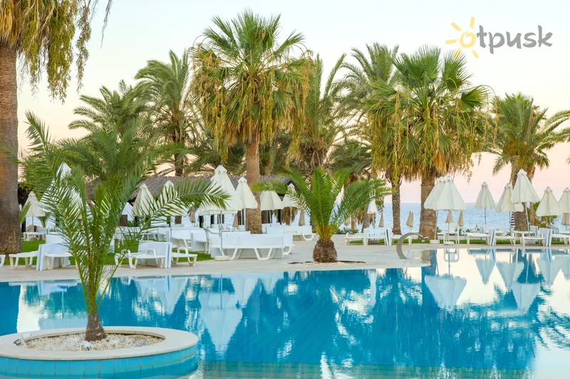 Фото отеля Venus Beach Hotel 5* Пафос Кіпр екстер'єр та басейни