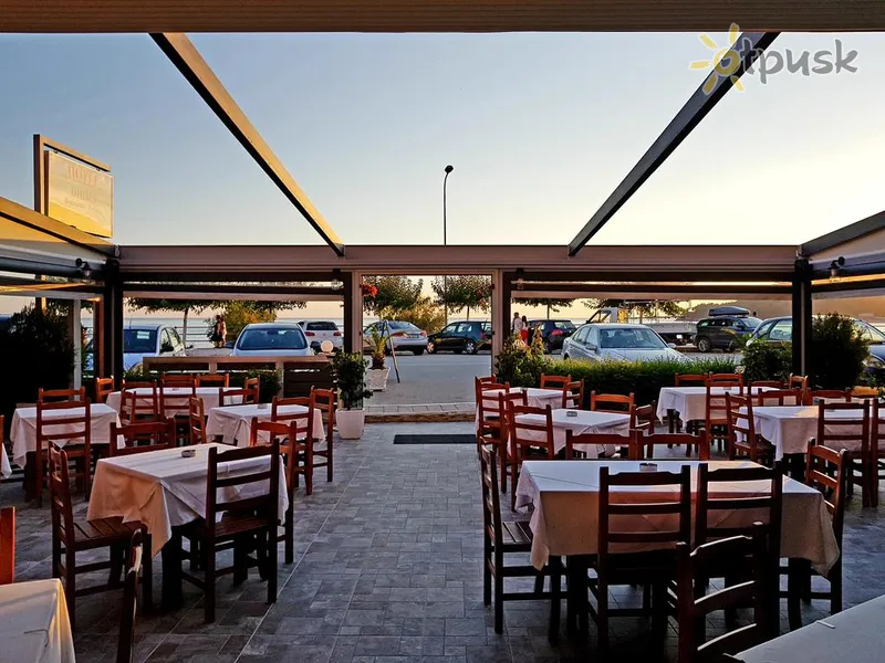 Фото отеля Dhima Hotel 3* Vlore Albānija bāri un restorāni