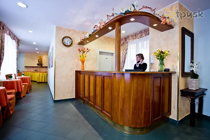 Фото отеля Melantrich 3* Prāga Čehu vestibils un interjers