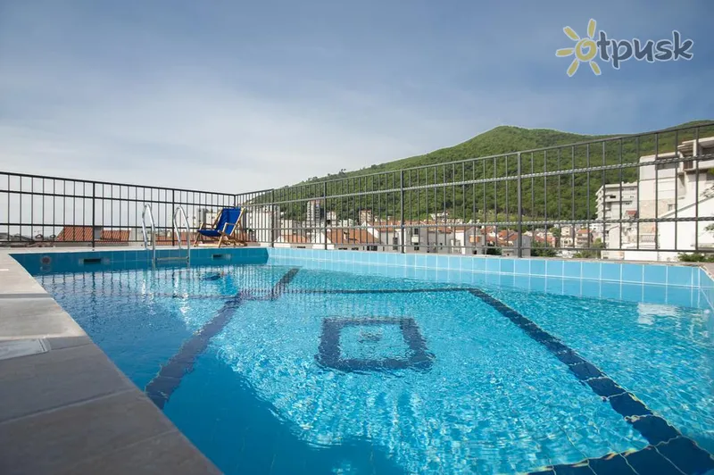 Фото отеля Twelve Hotel 4* Budva Juodkalnija išorė ir baseinai