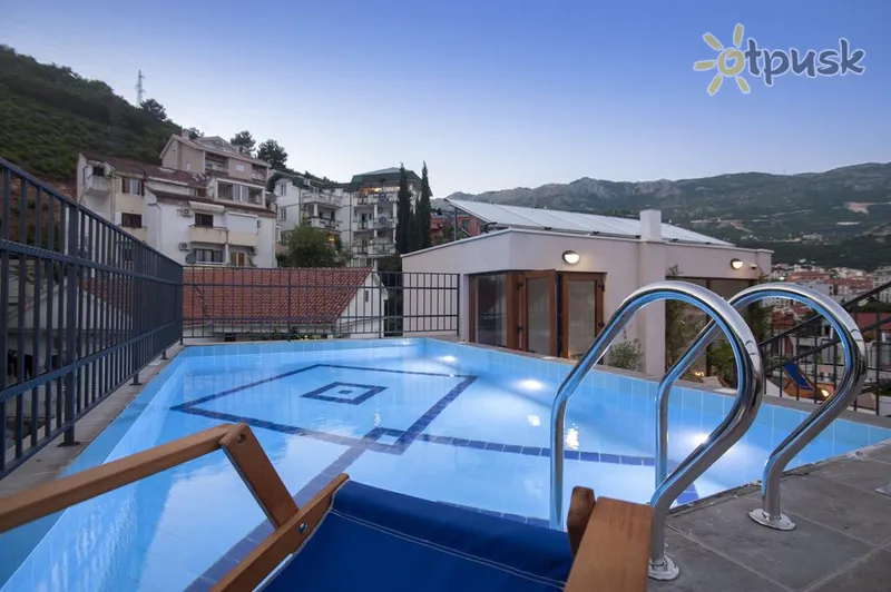 Фото отеля Twelve Hotel 4* Будва Чорногорія екстер'єр та басейни