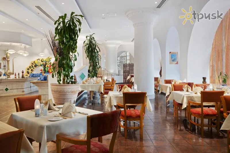 Фото отеля Hilton Salalah Resort 5* Салала Оман бары и рестораны