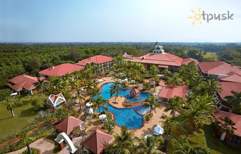 Фото отеля Caravela Beach Resort 5* Южный Гоа Индия экстерьер и бассейны