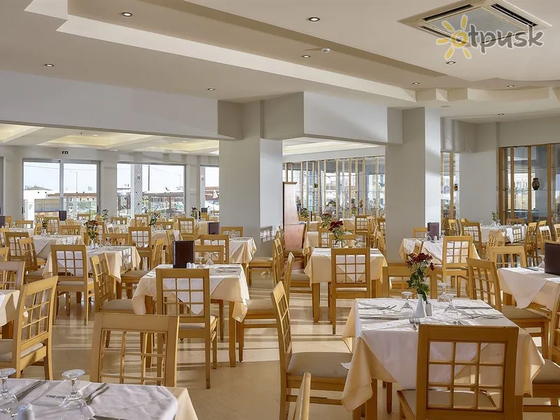 Фото отеля Astir Beach Hotel 4* Kreta – Heraklionas Graikija barai ir restoranai