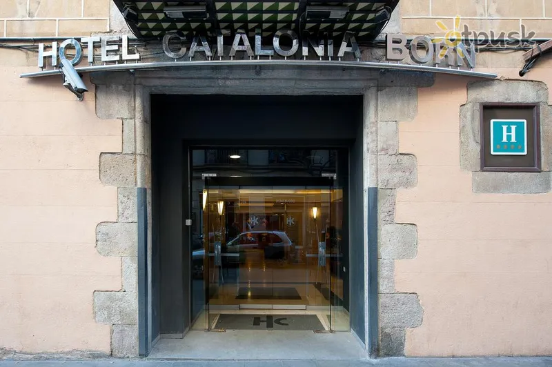 Фото отеля Catalonia Born 4* Barselona Ispanija išorė ir baseinai