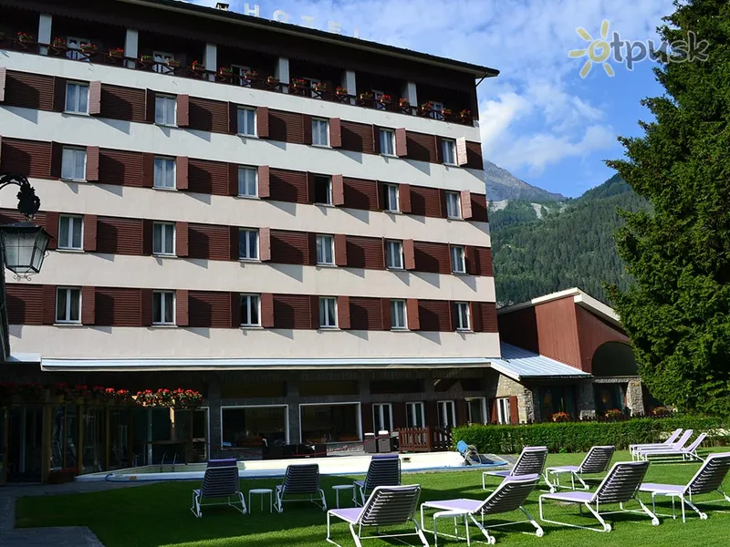 Фото отеля Grand Hotel Royal e Golf 5* Курмайор Италия экстерьер и бассейны