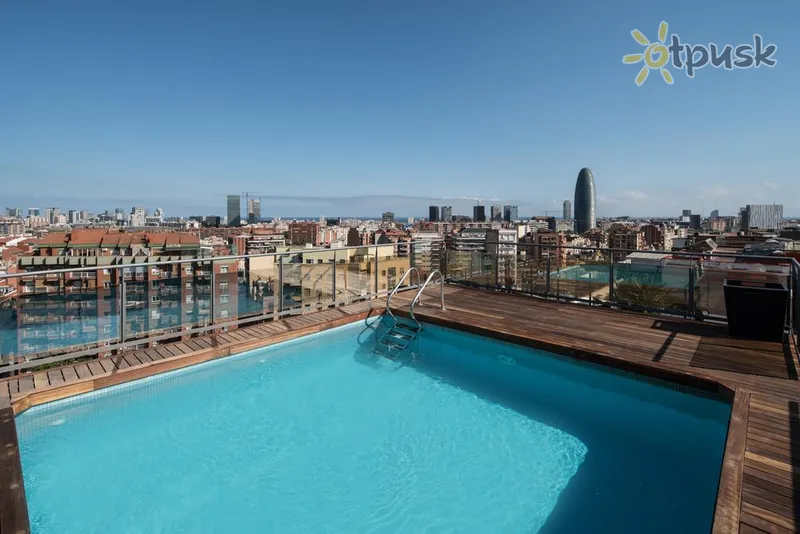 Фото отеля Catalonia Atenas 4* Barselona Spānija ārpuse un baseini