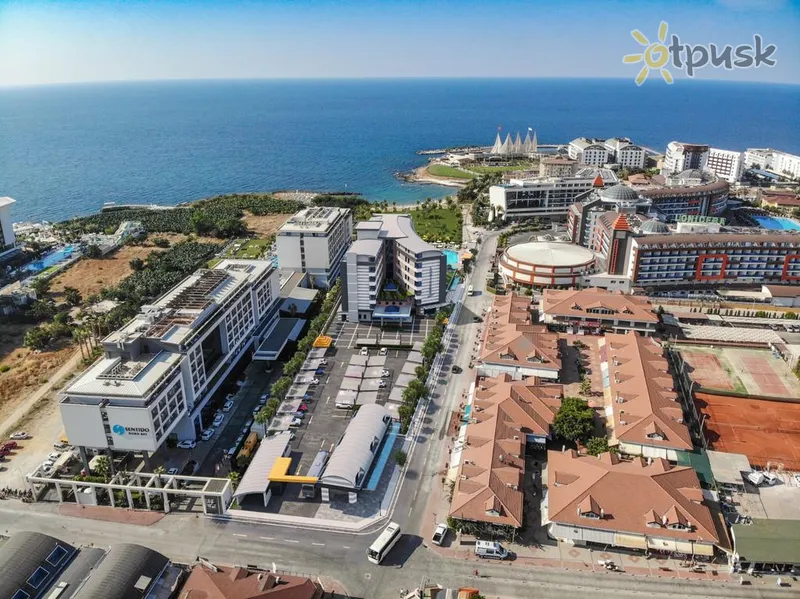 Фото отеля Lonicera Premium 5* Alanija Turkija išorė ir baseinai