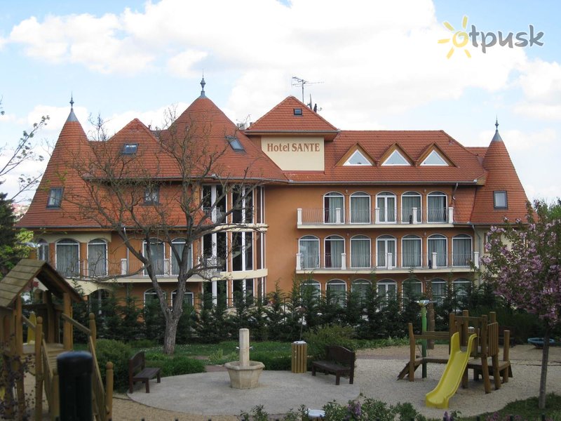 Фото отеля Sante Hotel 3* Хевиз Венгрия экстерьер и бассейны
