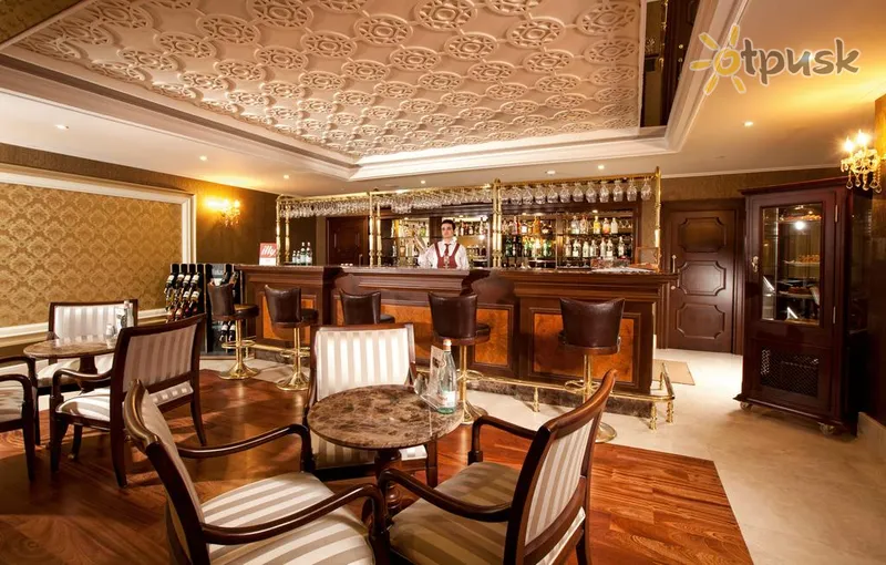 Фото отеля Grand Hotel Halic 4* Stambulas Turkija barai ir restoranai