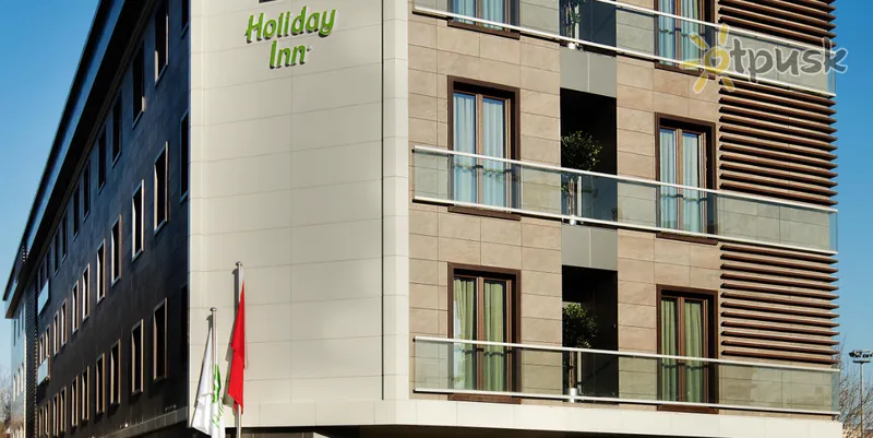 Фото отеля Holiday Inn Istanbul Kadikoy 4* Stambula Turcija ārpuse un baseini