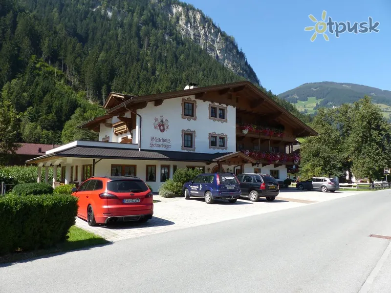 Фото отеля Schneeberger 2* Mayrhofen Austrija ārpuse un baseini