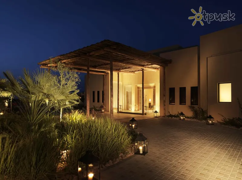 Фото отеля Anantara Sir Bani Yas Island Al Yamm Villa Resort 5* Абу Даби ОАЭ экстерьер и бассейны