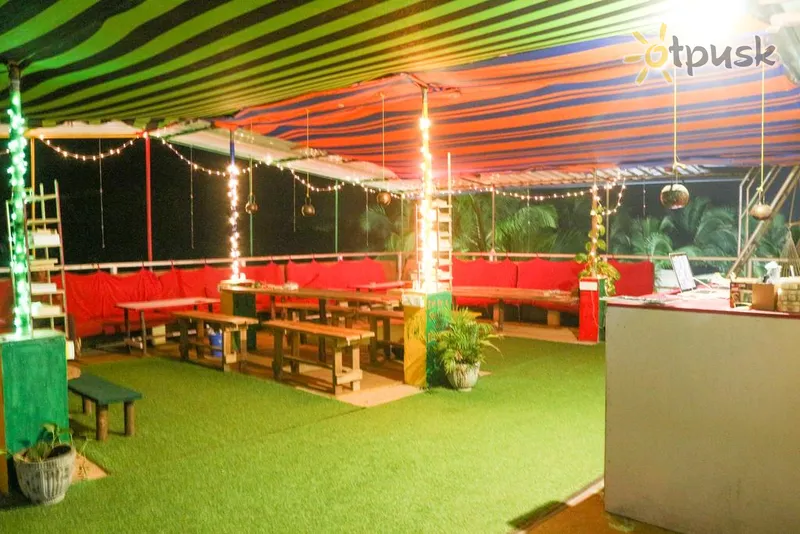 Фото отеля Lakshya La Caydens 2* Северный Гоа Индия бары и рестораны