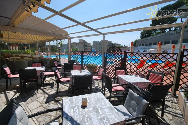 Фото отеля Paco 3* Лигурийское побережье Италия бары и рестораны