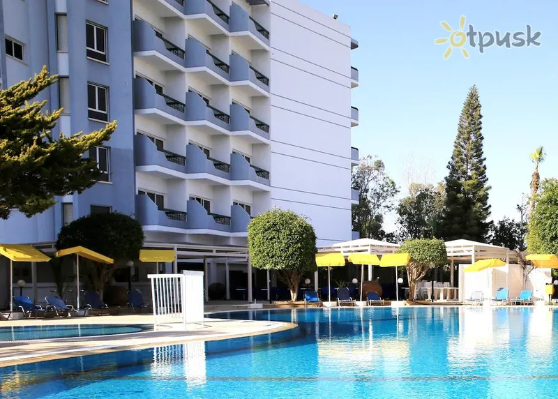 Фото отеля Papouis Protaras Hotel 4* Protaras Kipras išorė ir baseinai