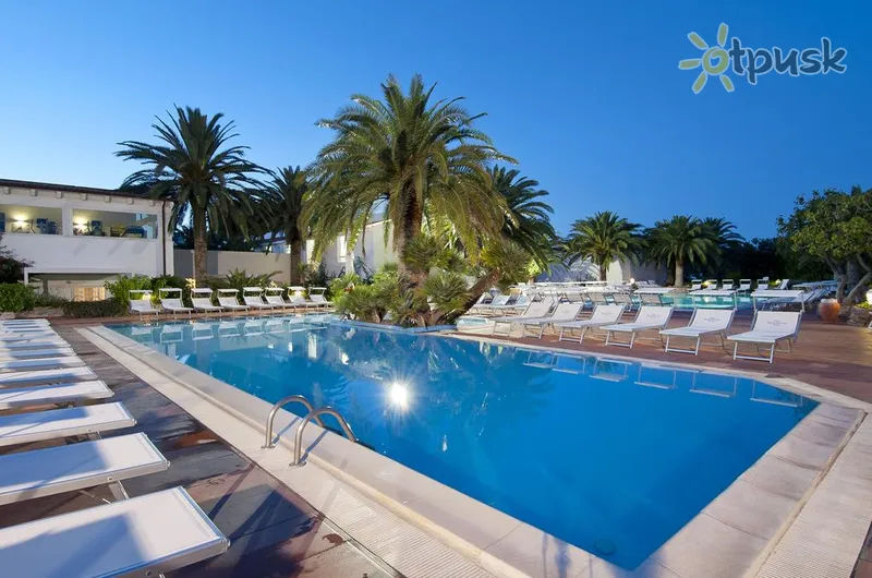 Фото отеля Ostuni Rosa Marina Resort 4* Brindisis Italija išorė ir baseinai