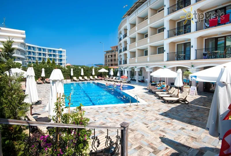 Фото отеля Siena Palace 4* Primorsko Bulgārija ārpuse un baseini