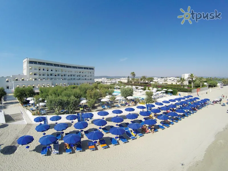 Фото отеля Del Levante 4* Бриндизи Италия пляж