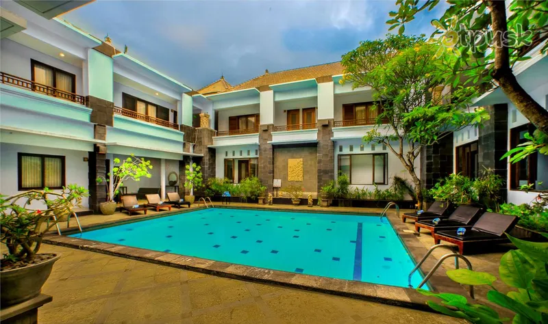 Фото отеля Radiant Hotel & Spa 4* Кута (о. Бали) Индонезия экстерьер и бассейны
