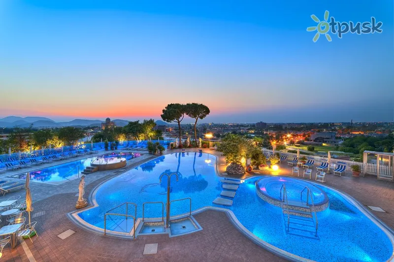 Фото отеля Terme Augustus Hotel 4* Montegrotto Terme Italija išorė ir baseinai