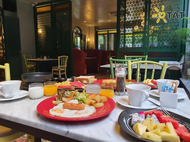 Фото отеля The Memory at On On Hotel 3* apie. Puketas Tailandas barai ir restoranai