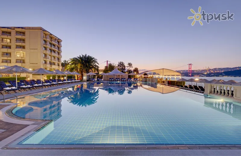 Фото отеля Ciragan Palace Kempinski Istanbul 5* Стамбул Туреччина екстер'єр та басейни