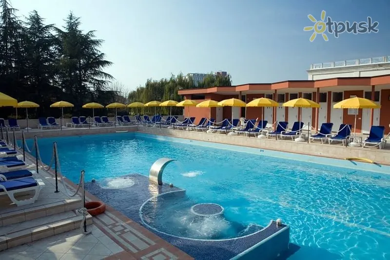 Фото отеля Venezia Hotel Terme 4* Абано Терме Италия экстерьер и бассейны
