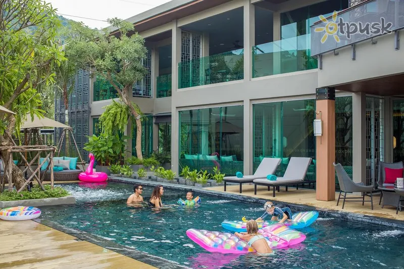 Фото отеля Mai House Patong Hill 5* о. Пхукет Таиланд экстерьер и бассейны