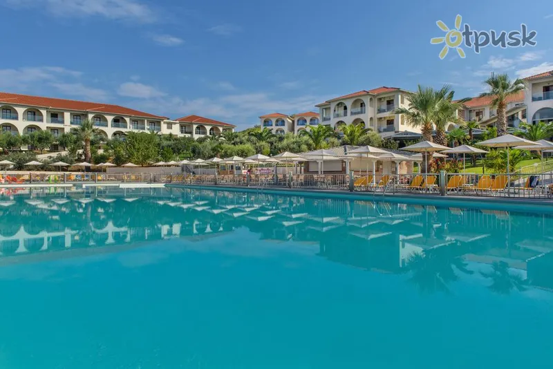 Фото отеля Akrathos Beach Hotel 4* Chalkidikė – Atonas Graikija išorė ir baseinai
