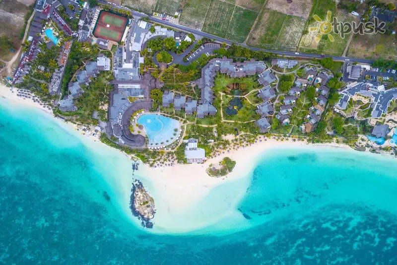 Фото отеля LUX* Belle Mare Resort & Villas 5* о. Маврикий Маврикий экстерьер и бассейны
