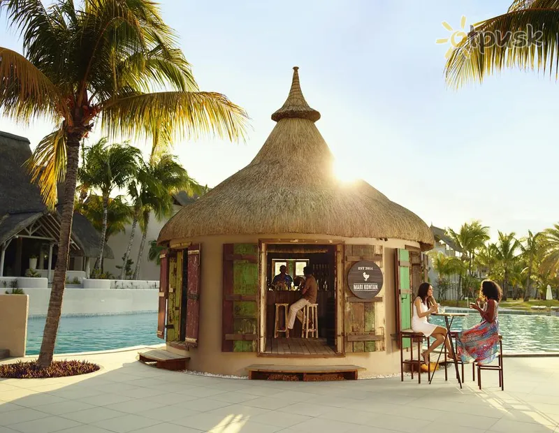 Фото отеля LUX* Belle Mare Resort & Villas 5* о. Маврикій Маврикій екстер'єр та басейни