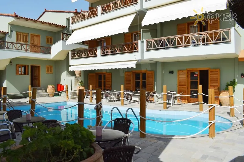 Фото отеля Ninemia Residence 3* Peloponēsa Grieķija ārpuse un baseini