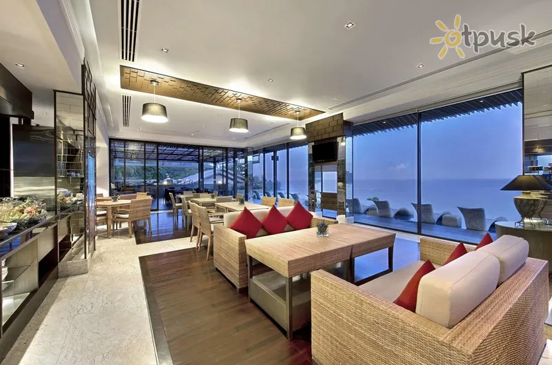 Фото отеля Hyatt Regency Phuket Resort 5* о. Пхукет Таїланд бари та ресторани