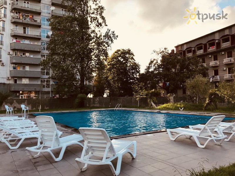 Фото отеля Sunrise Hotel 3* Кобулети Грузия экстерьер и бассейны