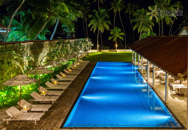 Фото отеля Taru Villas The Long House 5* Бентота Шри-Ланка экстерьер и бассейны